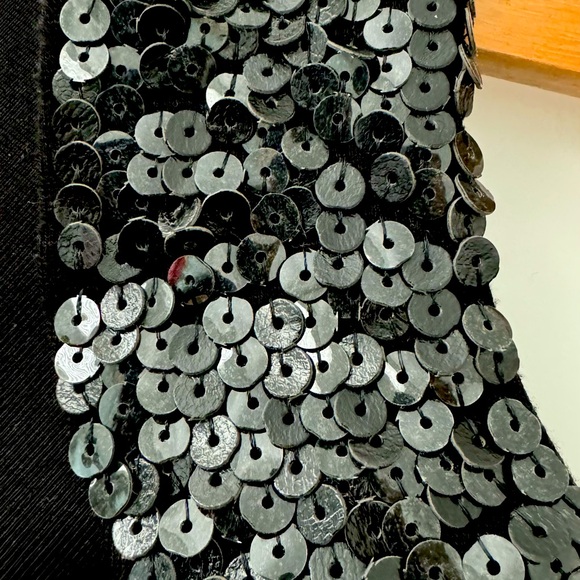 Peter Pan sequins collar black t-shirt - Picture 2 of 2